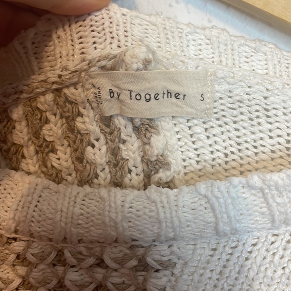 By Together Knit Color Block Cream and Tan Cropped Sweater Size Small - Picture 5 of 6